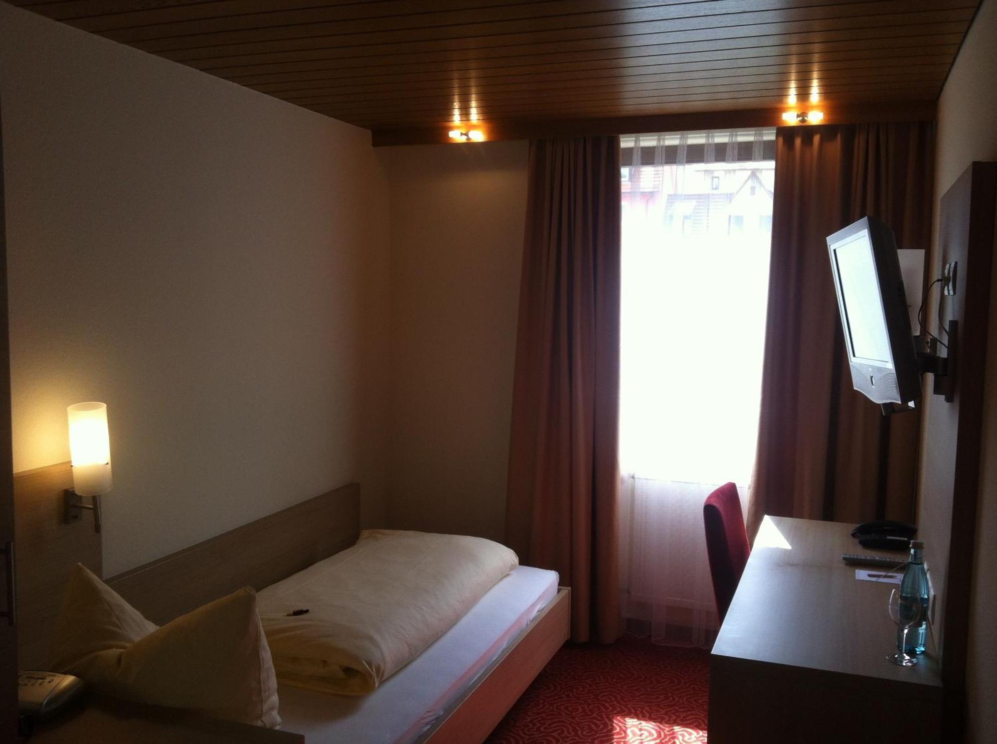 Tauberhotel Kette Вертгейм Экстерьер фото