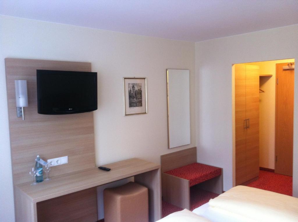 Tauberhotel Kette Вертгейм Номер фото
